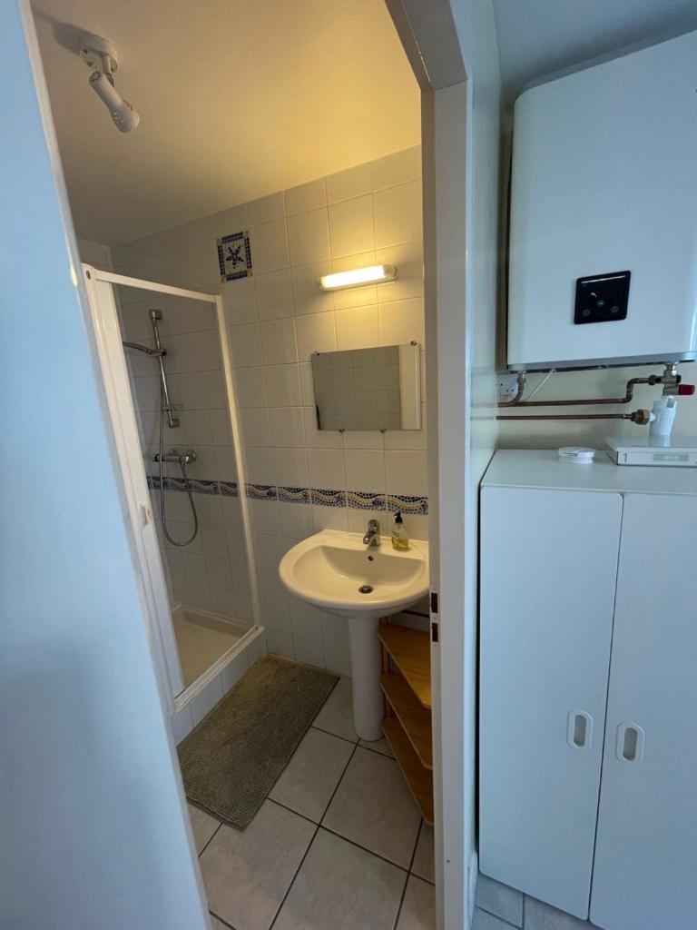 Appartement Ou Studio En Hyper Centre, Pour La Plage Et La Rue Pietonne Il Suffit De Traverser La Rue , Voir La Photo Principale Andernos-les-Bains Εξωτερικό φωτογραφία