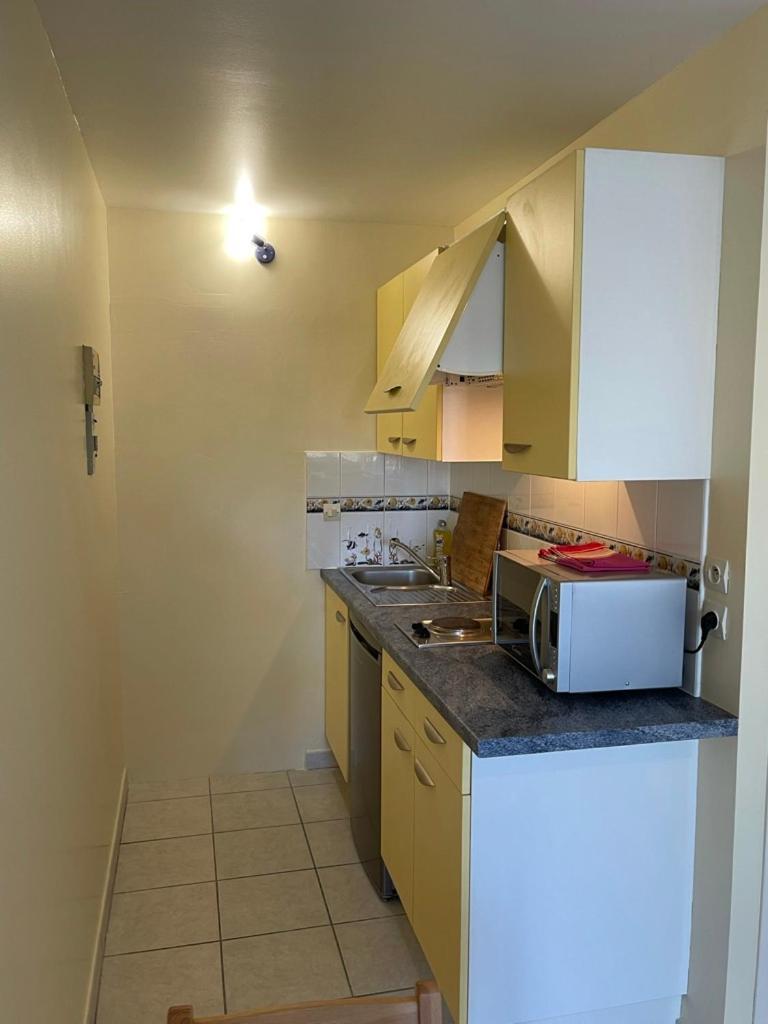 Appartement Ou Studio En Hyper Centre, Pour La Plage Et La Rue Pietonne Il Suffit De Traverser La Rue , Voir La Photo Principale Andernos-les-Bains Εξωτερικό φωτογραφία