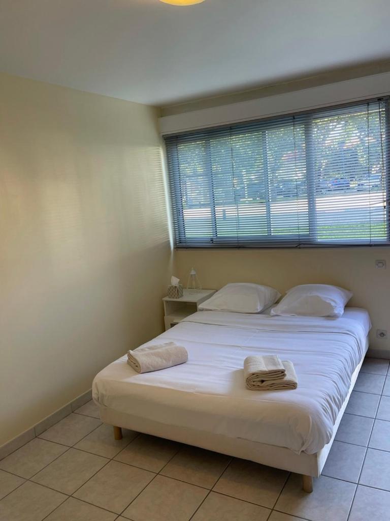 Appartement Ou Studio En Hyper Centre, Pour La Plage Et La Rue Pietonne Il Suffit De Traverser La Rue , Voir La Photo Principale Andernos-les-Bains Εξωτερικό φωτογραφία