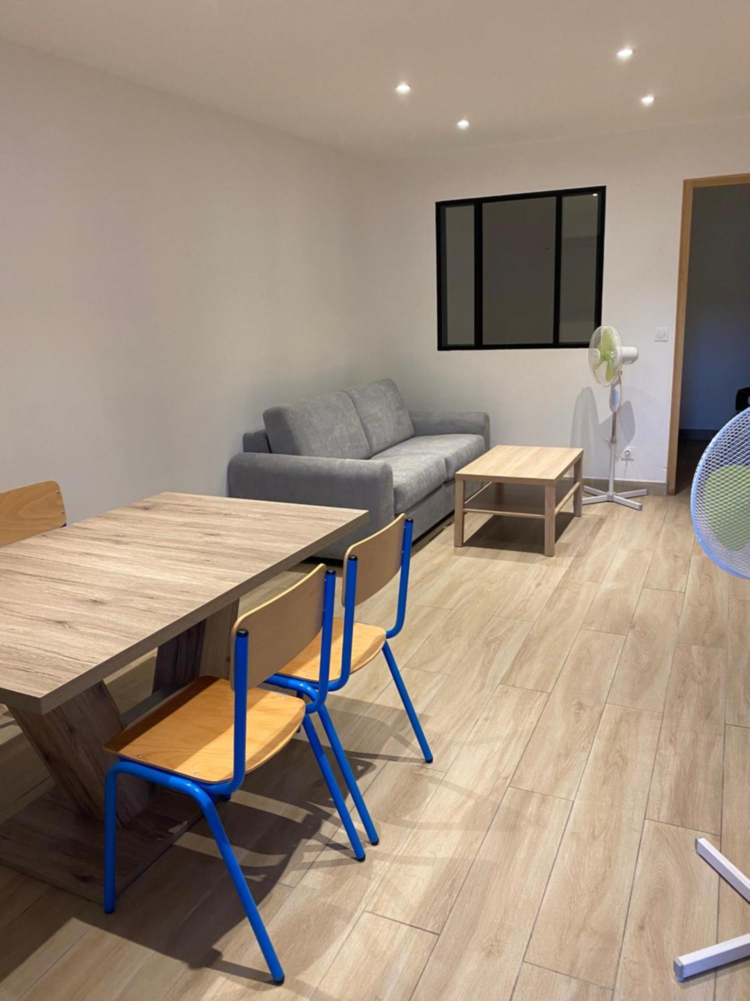 Appartement Ou Studio En Hyper Centre, Pour La Plage Et La Rue Pietonne Il Suffit De Traverser La Rue , Voir La Photo Principale Andernos-les-Bains Εξωτερικό φωτογραφία