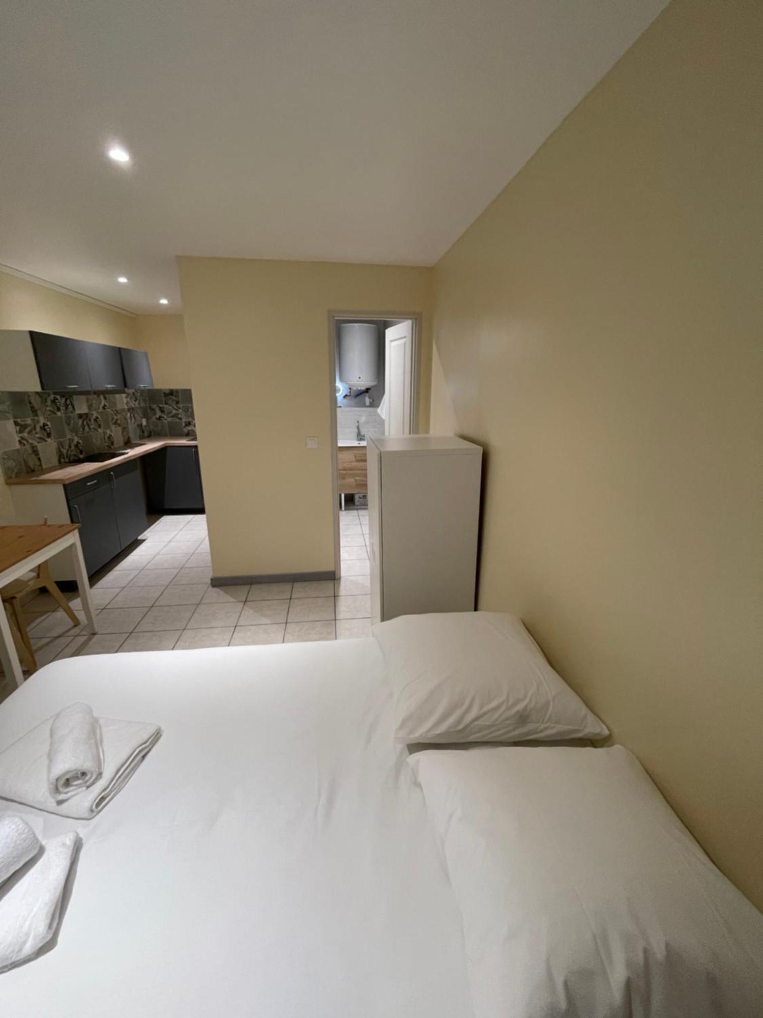 Appartement Ou Studio En Hyper Centre, Pour La Plage Et La Rue Pietonne Il Suffit De Traverser La Rue , Voir La Photo Principale Andernos-les-Bains Εξωτερικό φωτογραφία