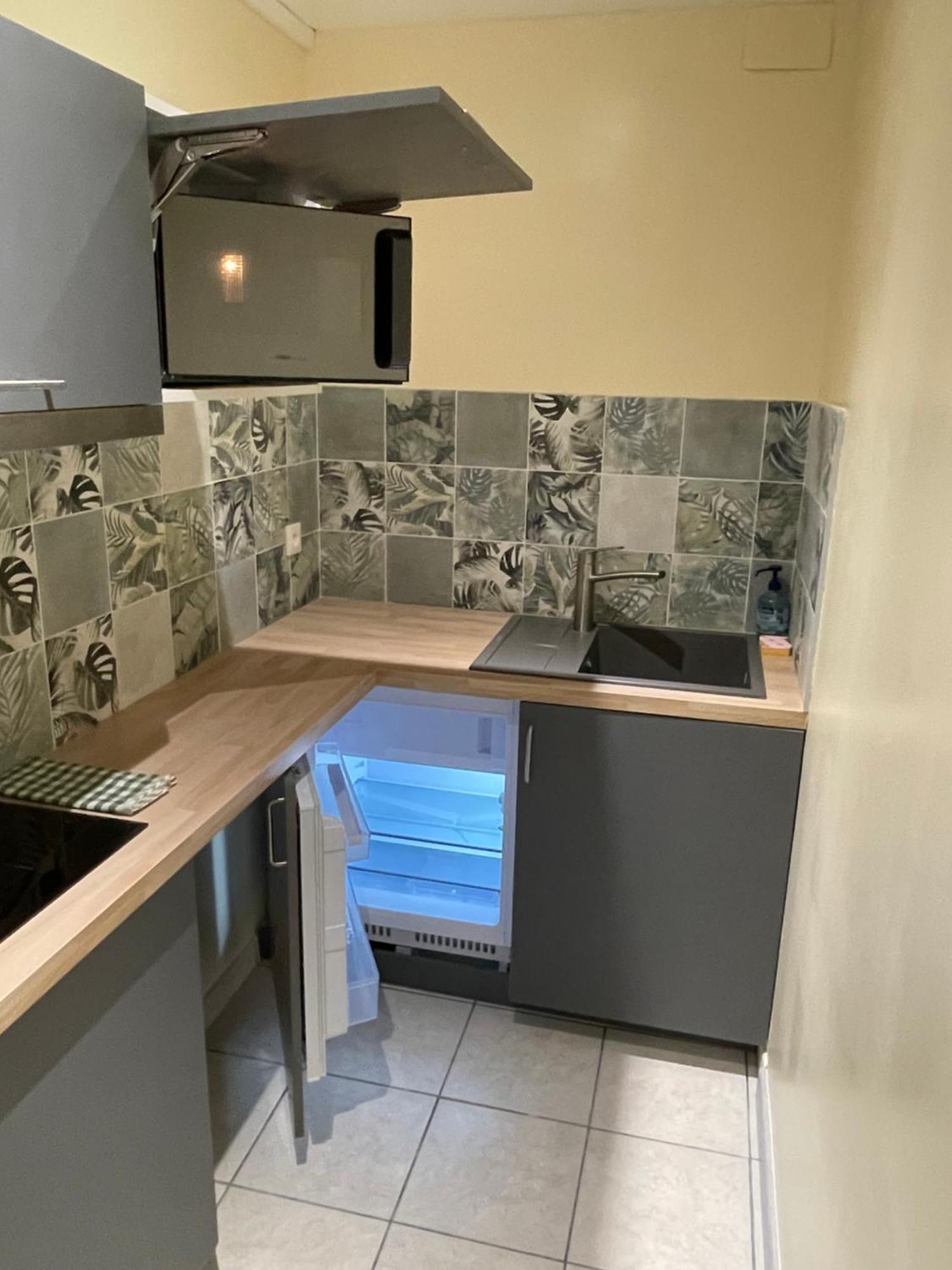 Appartement Ou Studio En Hyper Centre, Pour La Plage Et La Rue Pietonne Il Suffit De Traverser La Rue , Voir La Photo Principale Andernos-les-Bains Εξωτερικό φωτογραφία