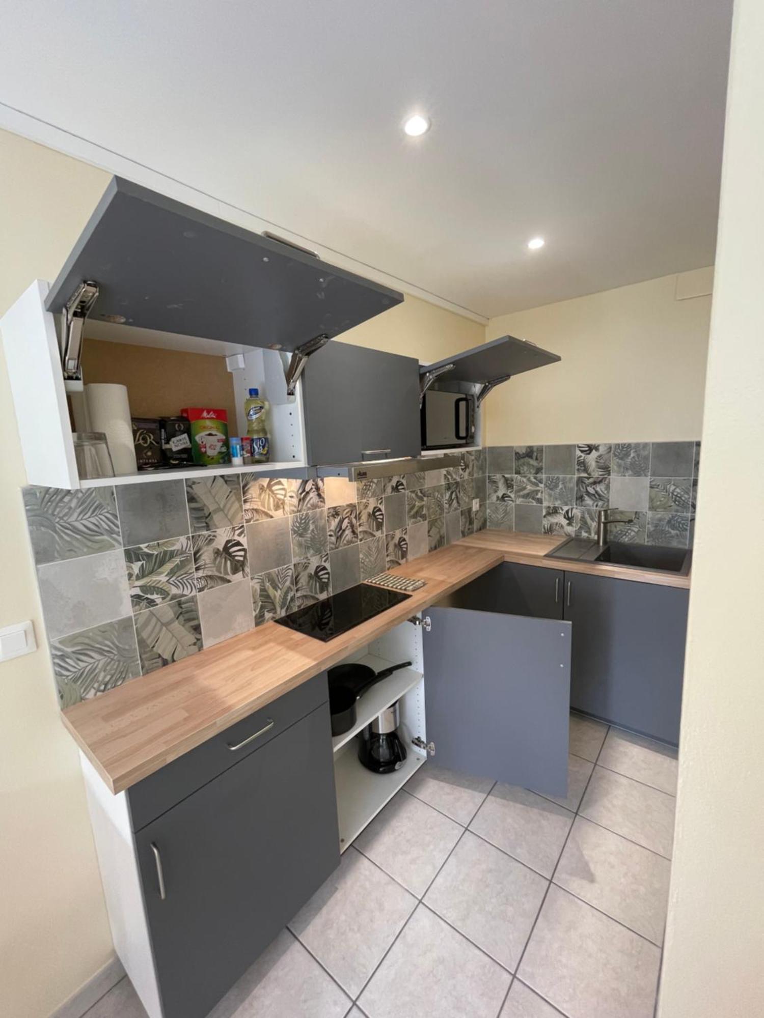 Appartement Ou Studio En Hyper Centre, Pour La Plage Et La Rue Pietonne Il Suffit De Traverser La Rue , Voir La Photo Principale Andernos-les-Bains Εξωτερικό φωτογραφία